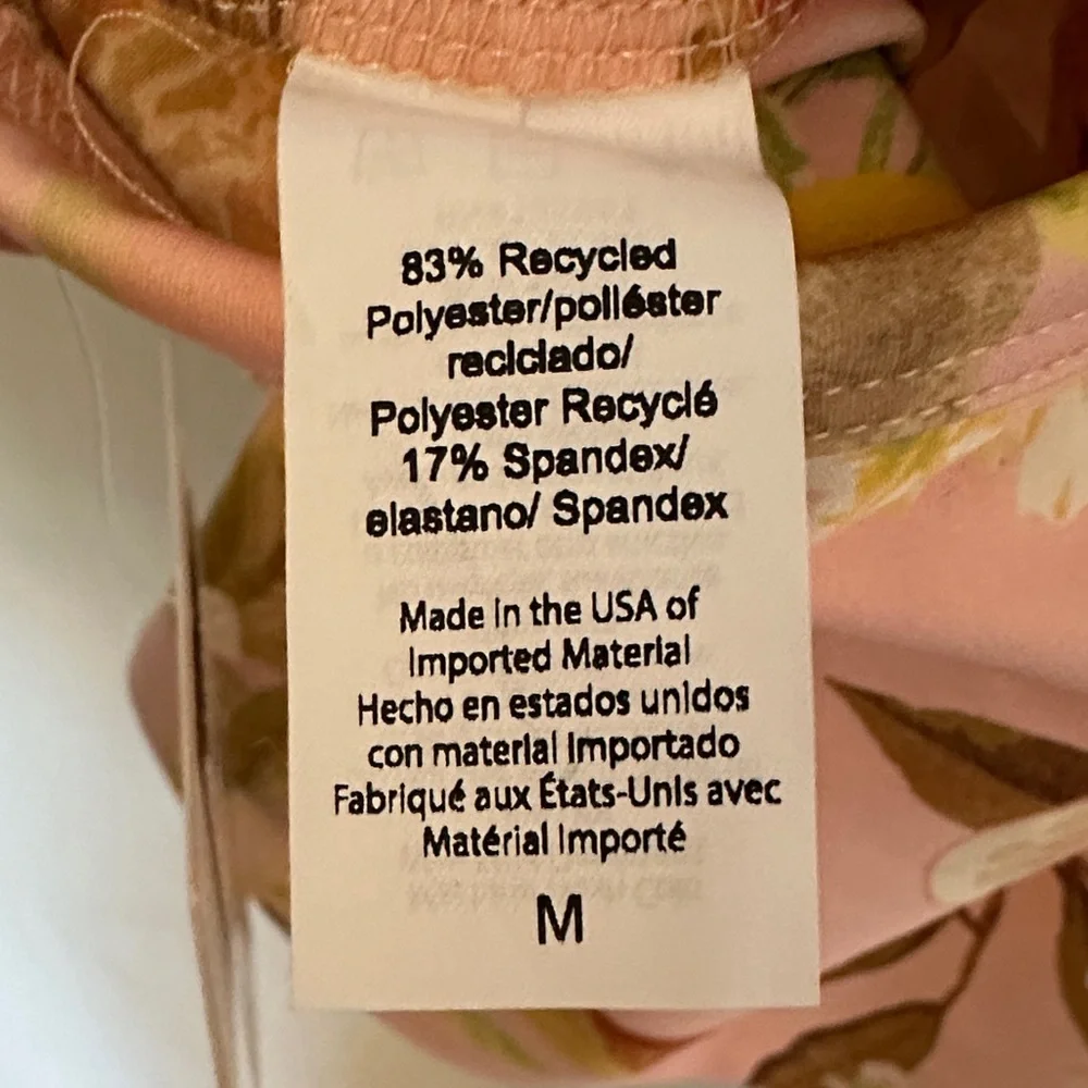 NWT Beyond Yoga Slim Racerback Crop Tank in Pink Lemonade- Size Medium - Picture 3 of 4